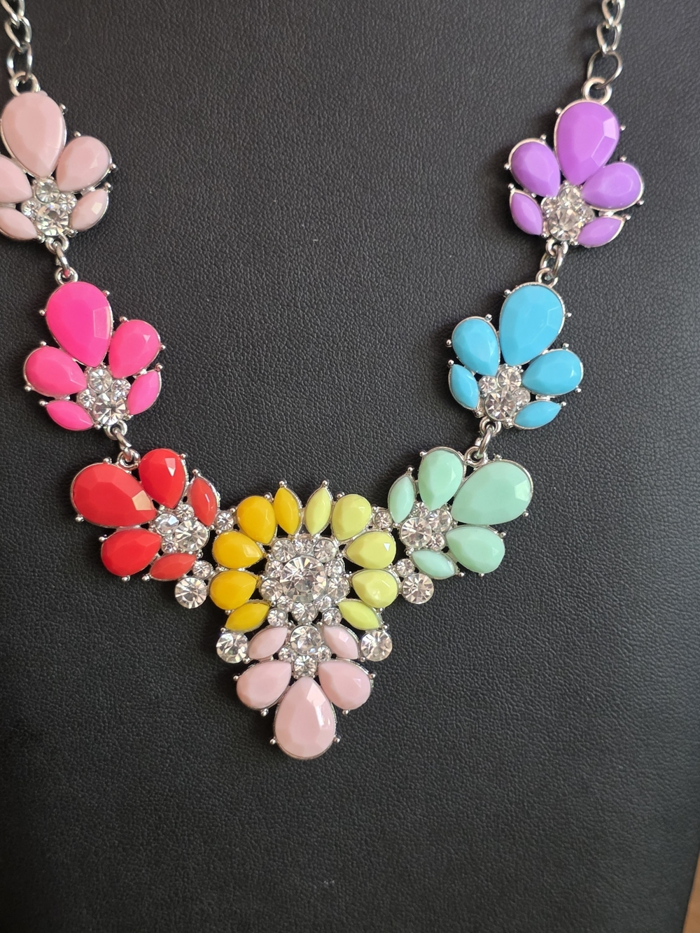 Multicolor Flower Statement Necklace - Cheerful · Colorful · Playful · Bold ·